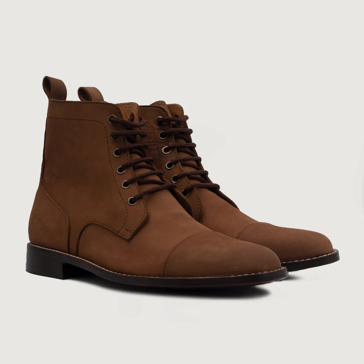 Knight Derby Brown Leather Boots For Men in Brown Full-Grain Leather - Sidevisning | Køb online