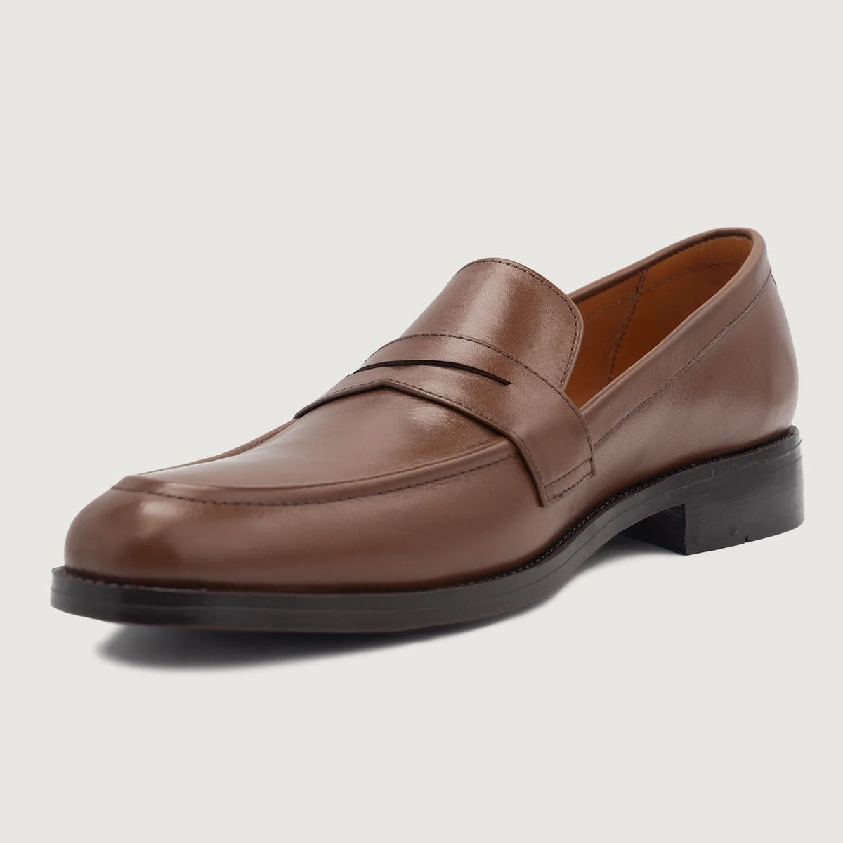 High-Traction Rubber Outsole & Lug Tread Pattern on Baxton Brun Læderloafers til Mænd
