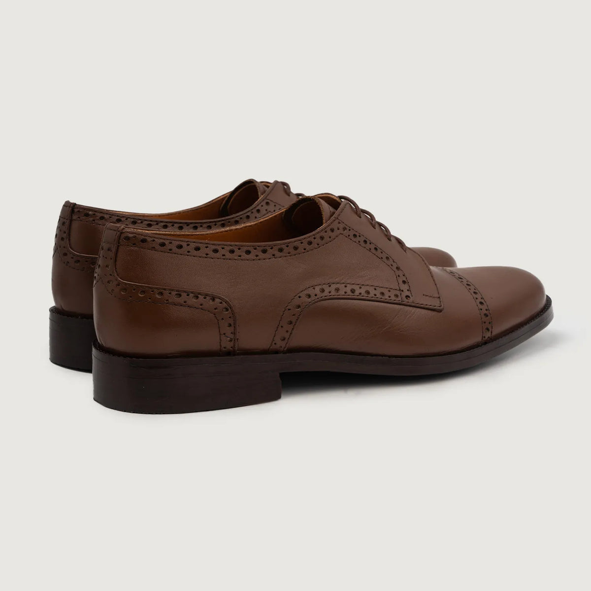 High-Traction Rubber Outsole & Lug Tread Pattern on Dirk Brogues Derby Brun Lædersko til Mænd For Men