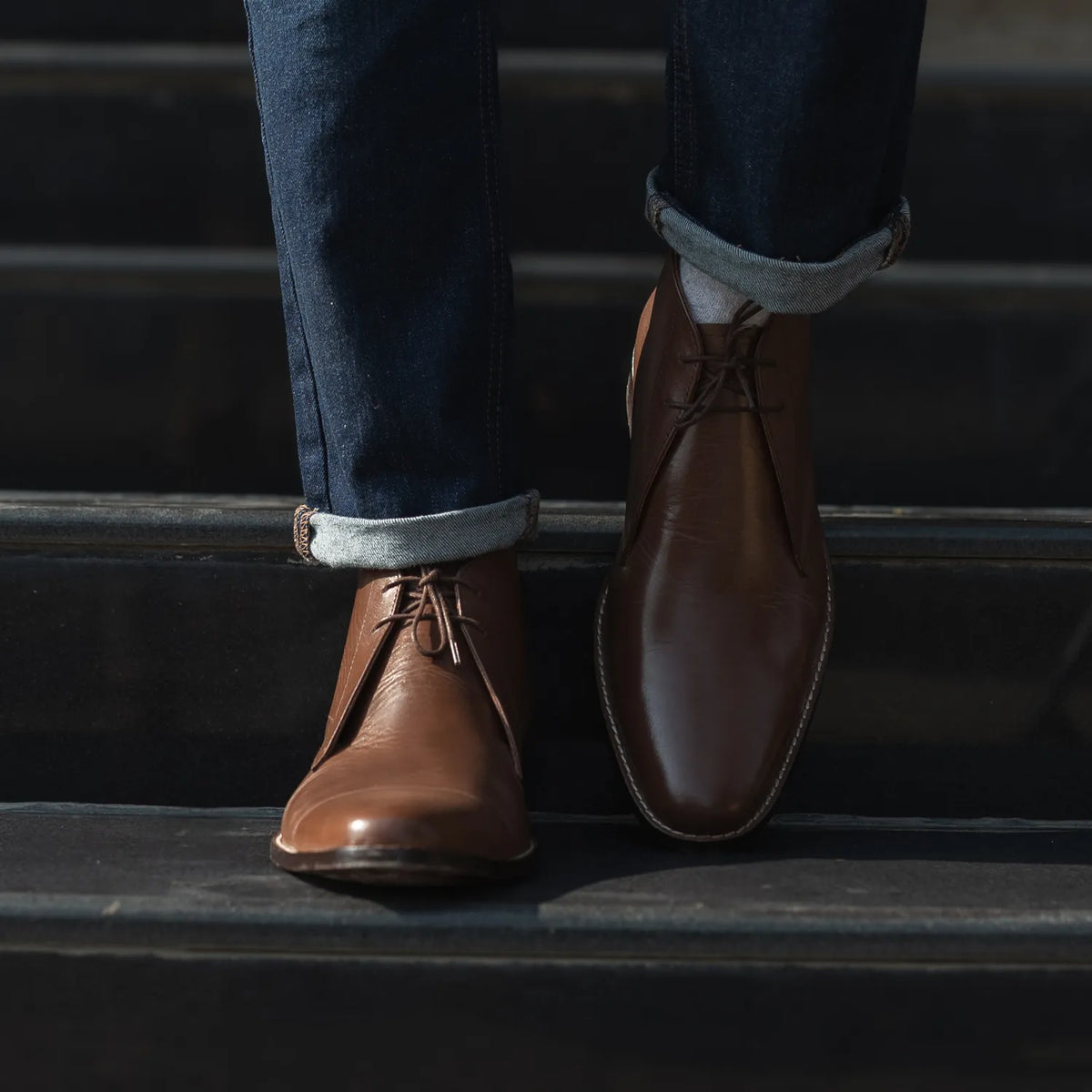 Cushioned Leather Insole & Ergonomic Arch Support Construction Detail
