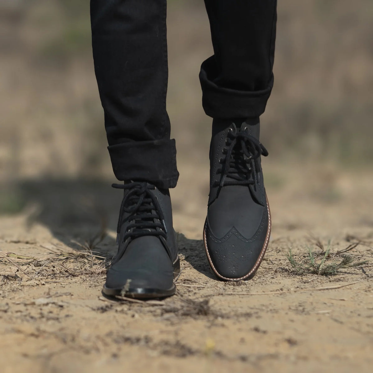 Tailored Rib Cuffs & Hem Craftsmanship Construction Detail on Duster Brogues Derby Sort Nubuck Læderstøvler til Mænd For Men