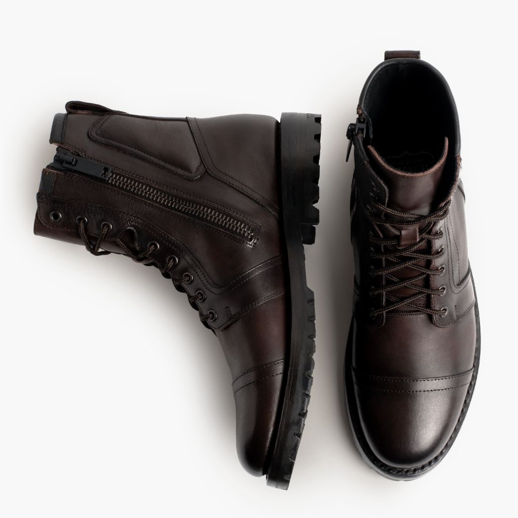 Nærbillede of Classic Collar & Heavy-Duty Zipper Hardware on Casa Moto Old English Læderstøvler til Mænd