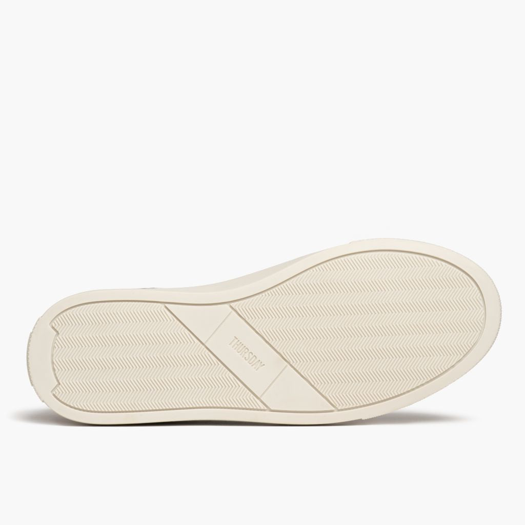 High-Traction Rubber Outsole & Lug Tread Pattern on Court Toffee x Off-White Lædersneakers til Mænd