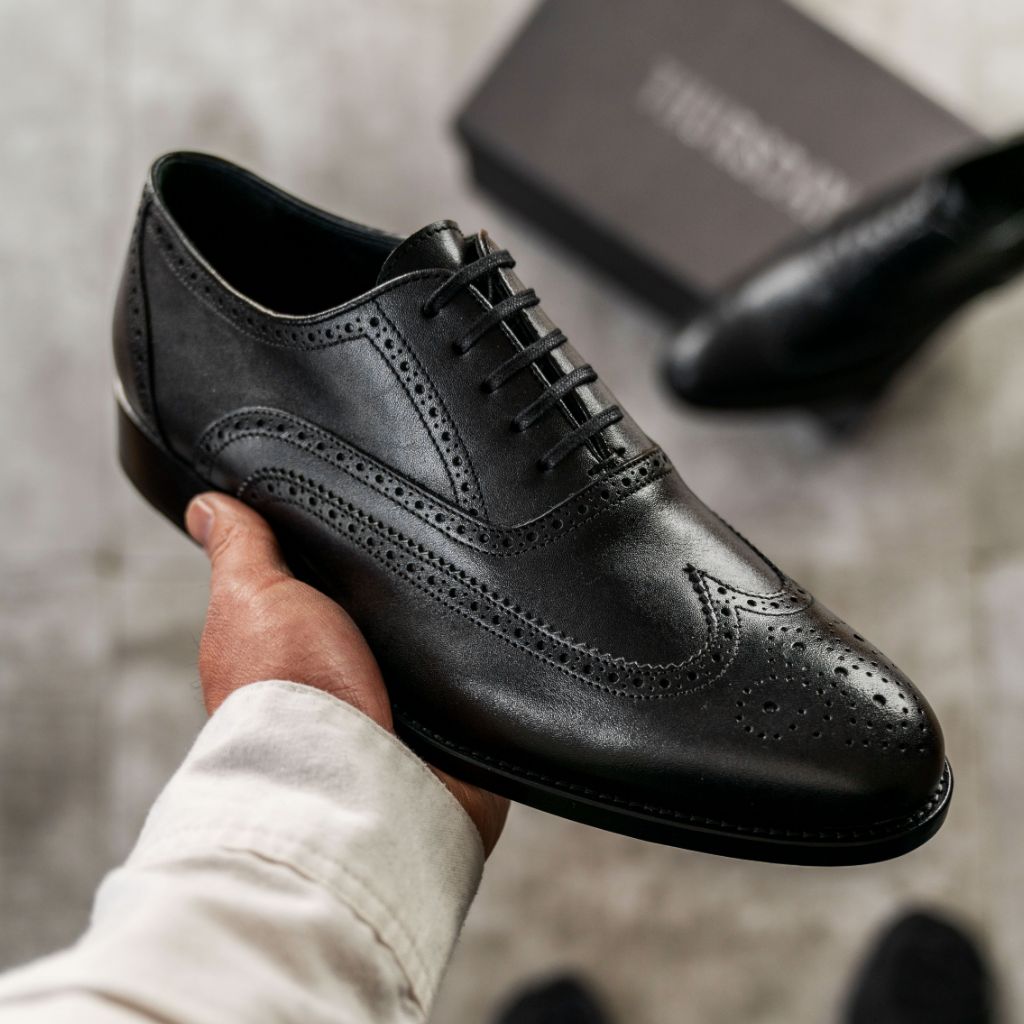 Tailored Rib Cuffs & Hem Craftsmanship Construction Detail on Aviator Sort Læderloafers til Mænd