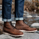 Authentic Full-Grain Leather Grain Depth & Pull-Up Patina Texture Detail