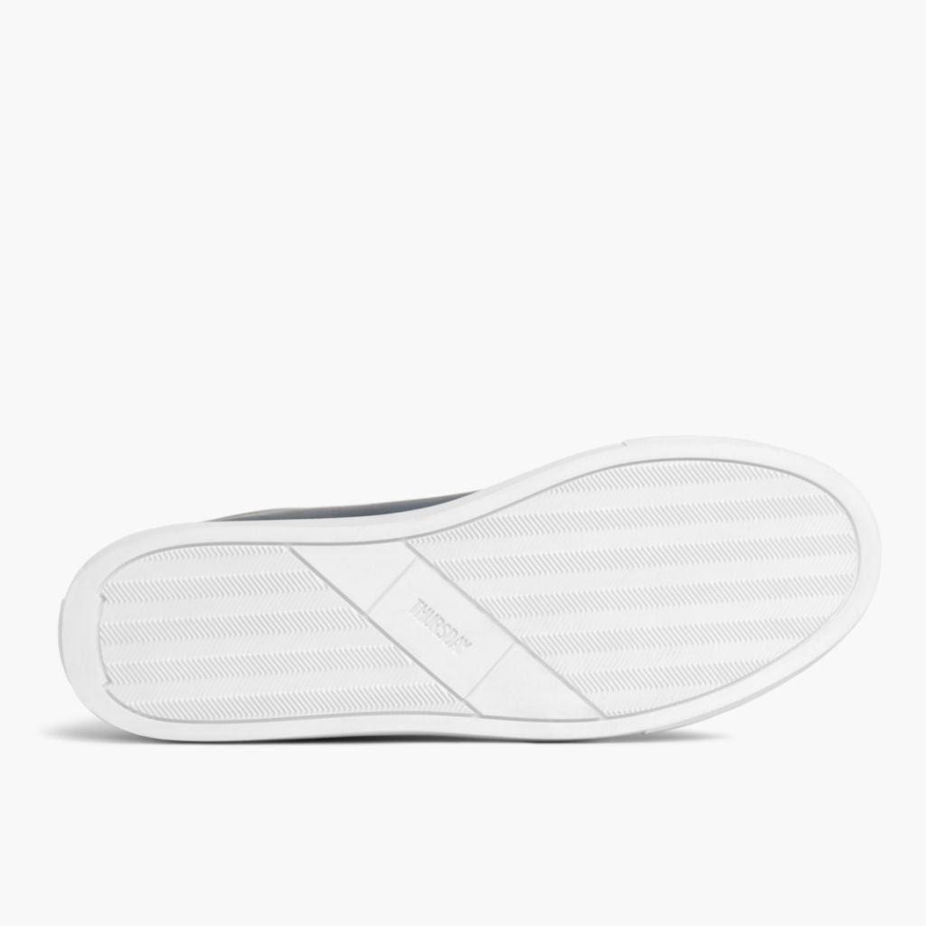 High-Traction Rubber Outsole & Lug Tread Pattern on Premier Low Top Deep Blå Lædersneakers til Mænd For Men