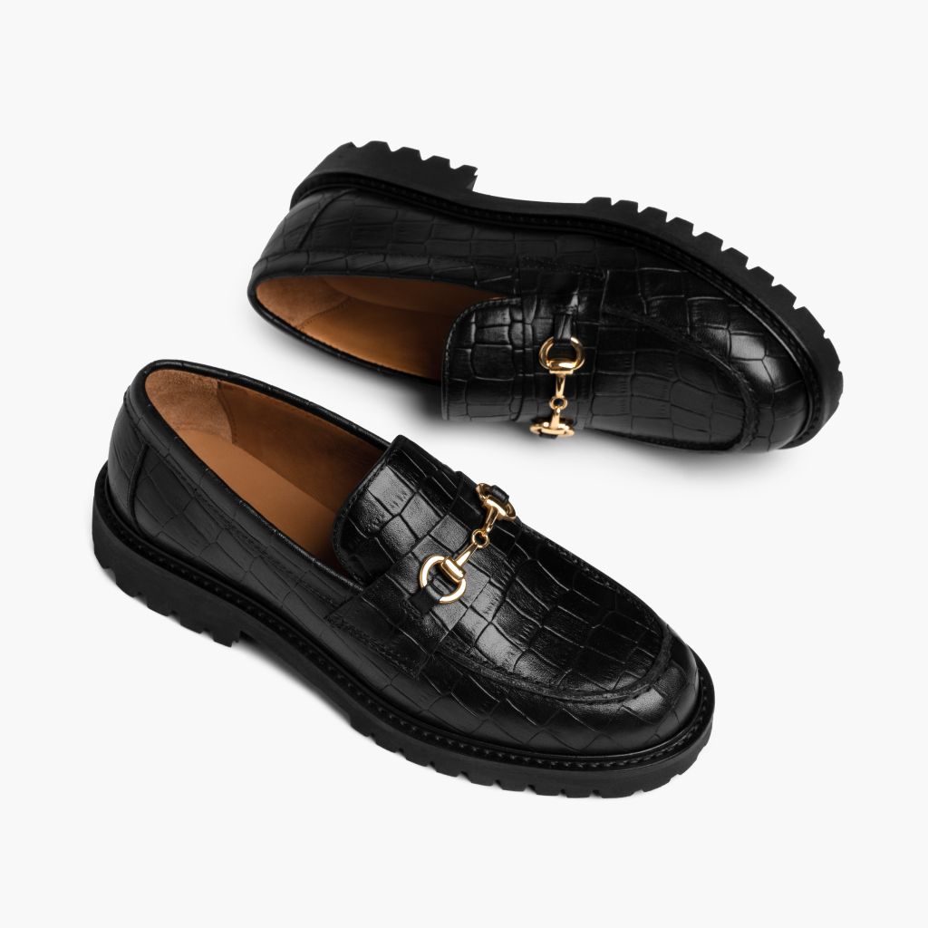 High-Traction Rubber Outsole & Lug Tread Pattern on Penny Sort & Gold Croco Læderloafers til Damer