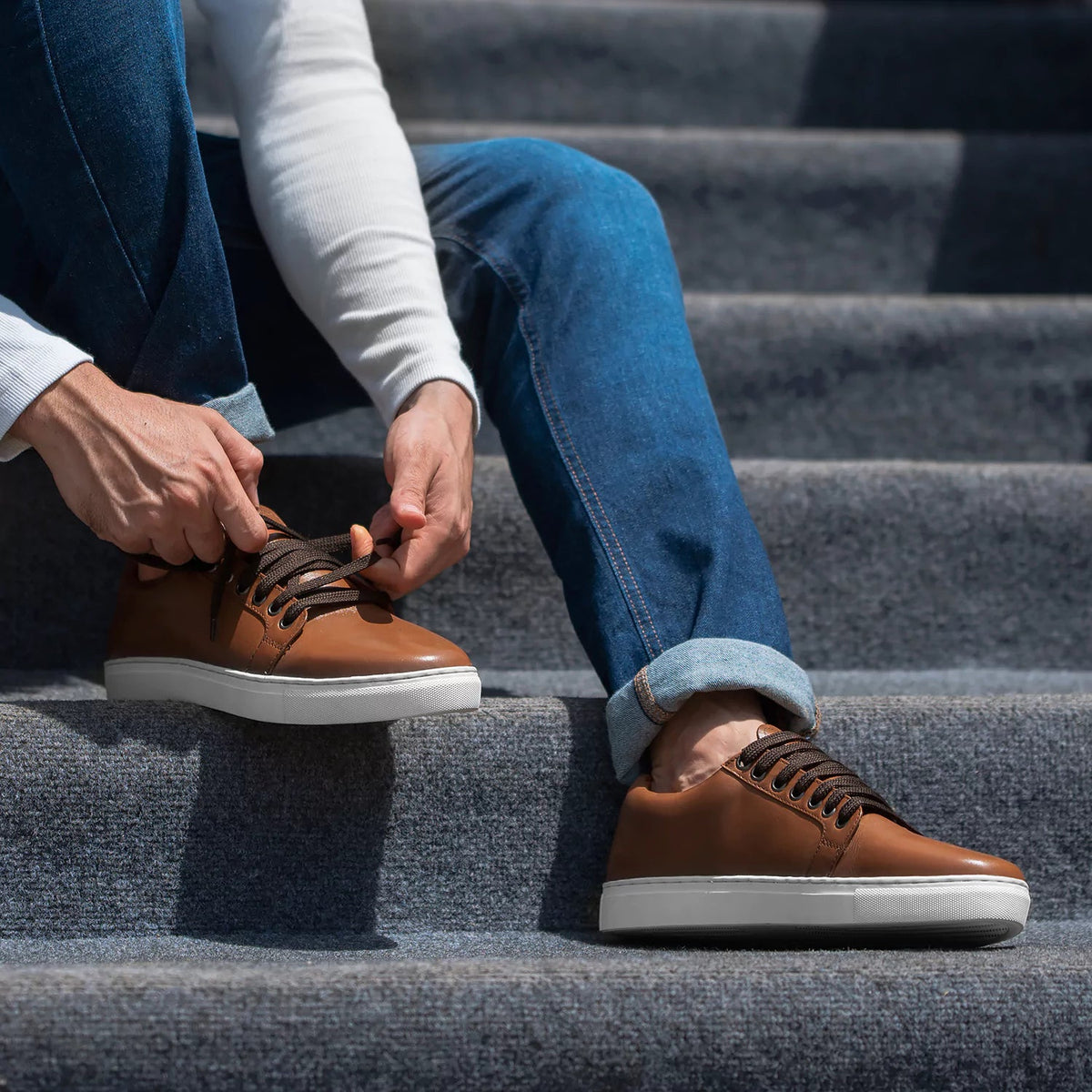 High-Traction Rubber Outsole & Lug Tread Pattern on Murphy Low Top Lysebrun Lædersneakers til Mænd