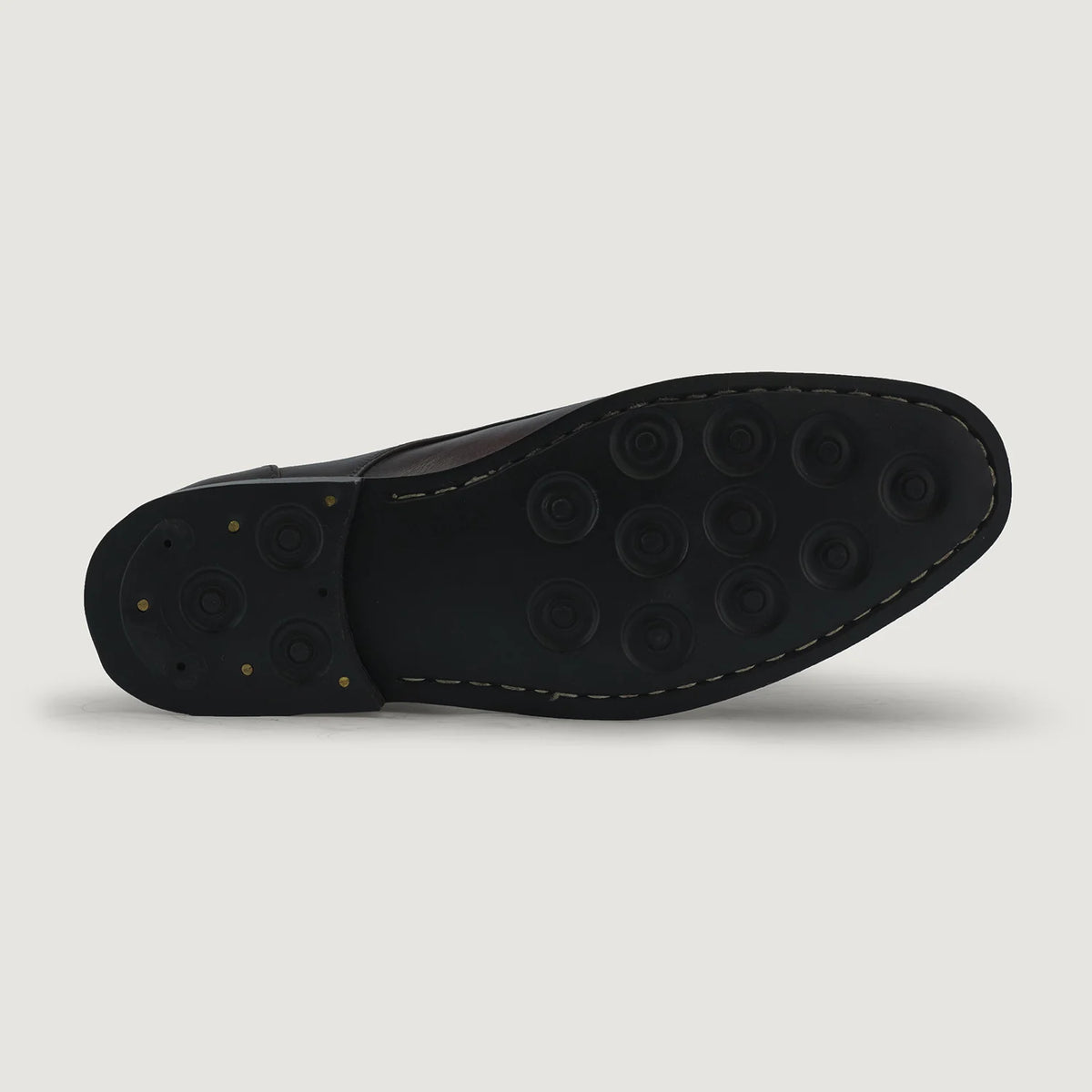 High-Traction Rubber Outsole & Lug Tread Pattern on Attorney Derby Burnished Brun Lædersko til Mænd For Men