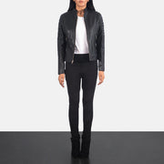 Women's Adalyn Quilted Sort Læder Bikerjakke til Kvinder - Lateral Side Profile View Showing Sleeve Cut &amp; Athletic Taper Fit