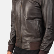
Indvendig visning Showing Quilted Polyester Lining (Fleece on Collar) & To funktionelle inderlommer