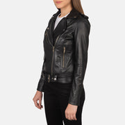 Close-Up Detail of Notch &amp; Zipper Hardware on Women's Alison Sort Læder Bikerjakke til Kvinder