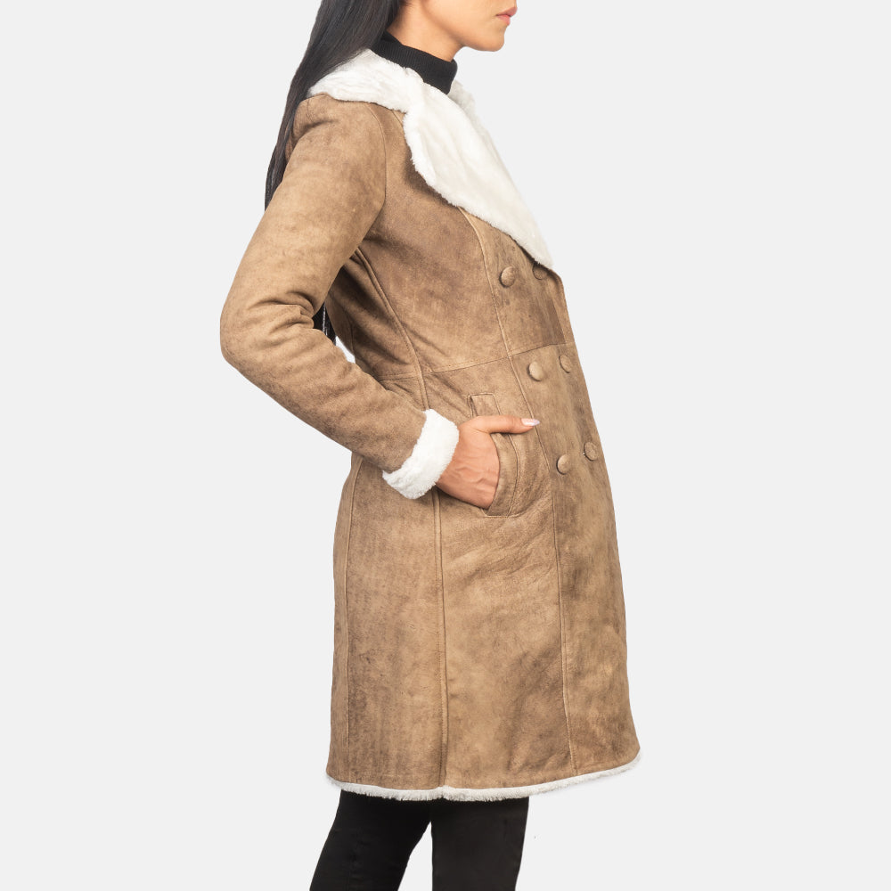 
Distressed Brown Sheepskin Snuffed Aviator Jacket - Bagfra med tilpassede skuldre og ren kant