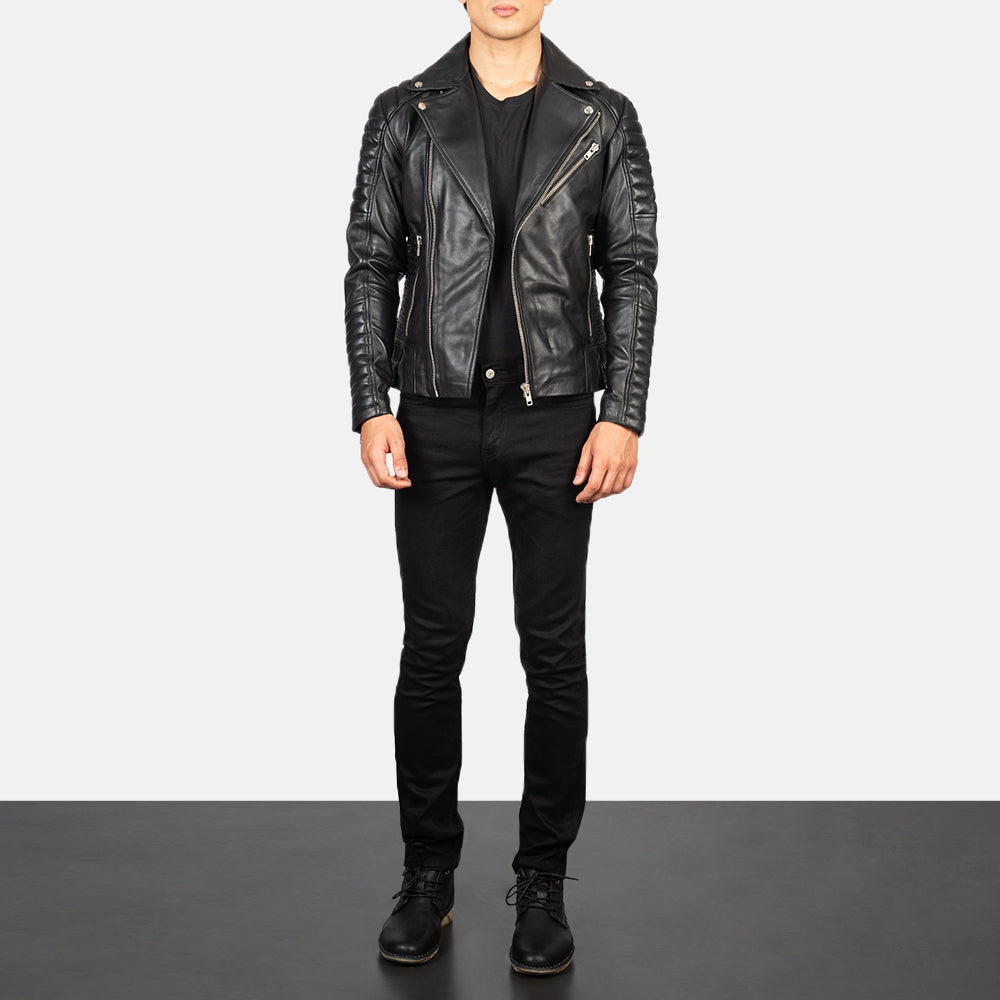 
Armand Green Suede Biker Jacket - Sideprofil med ergonomisk ærmesnit
