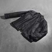 Button &amp; Hem Craftsmanship Construction Detail on Austere Matte Sort Læder Bikerjakke til Mænd