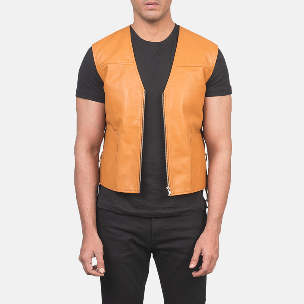 Men's Brandon Lys brun Brun Leather Vest til Mænd in Tan Brown Sheepskin Leather - Front Profile View &amp; Tailored Silhouette | Buy Online