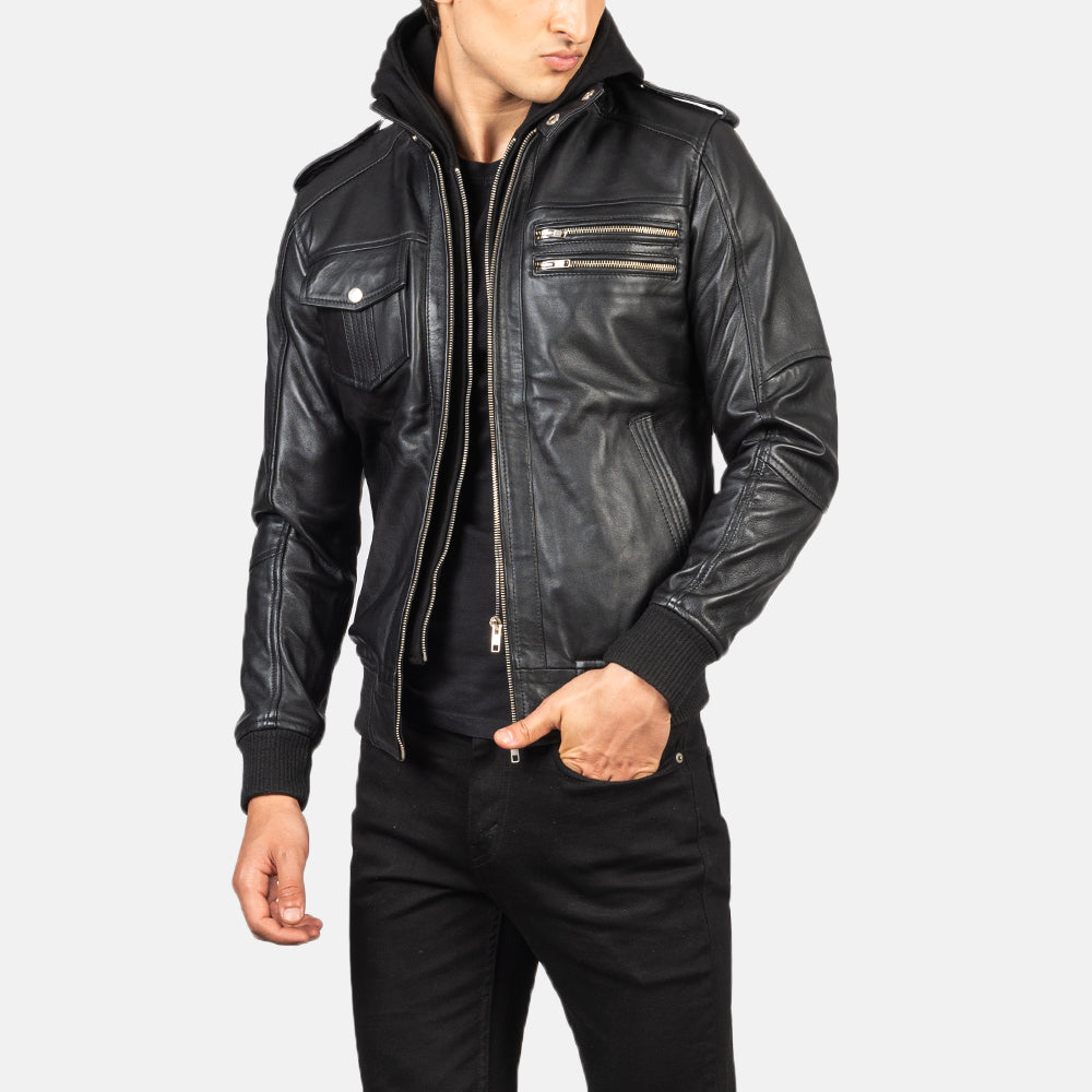 
Indvendig visning Showing Quilted Polyester Lining & To funktionelle inderlommer