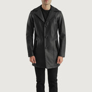 Close-Up Detail of Notch &amp; Button Hardware on Brawnton Sort Leather Coat til Mænd