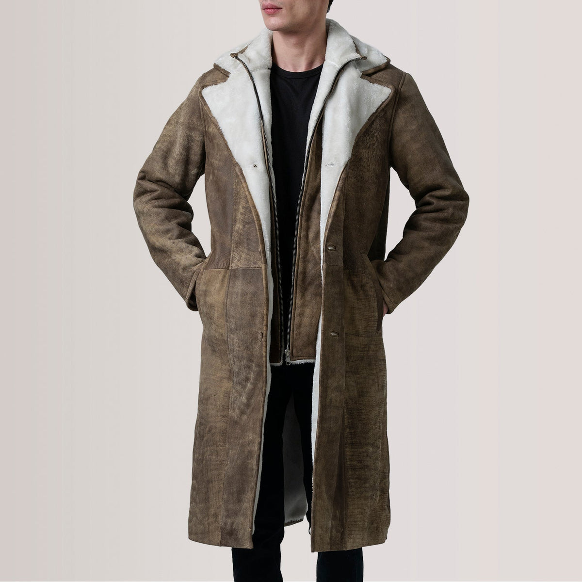 Cai Distressed Brown Leather Shearling Coat For Men in Distressed Brown Sheepskin Snuffed - Forfra med skræddersyet silhuet | Køb online