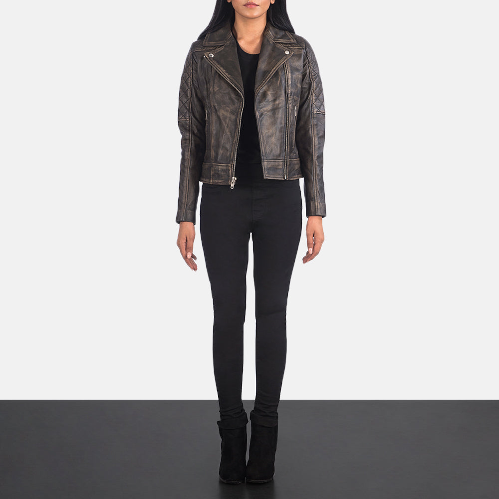 
Carolyn Quilted Distressed Brown Biker Jacket - Sideprofil med ergonomisk ærmesnit