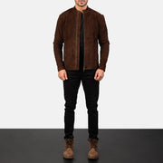 
Charcoal Mocha Suede Bikerjakke i Læder til Mænd - Sideprofil med ergonomisk ærmesnit
