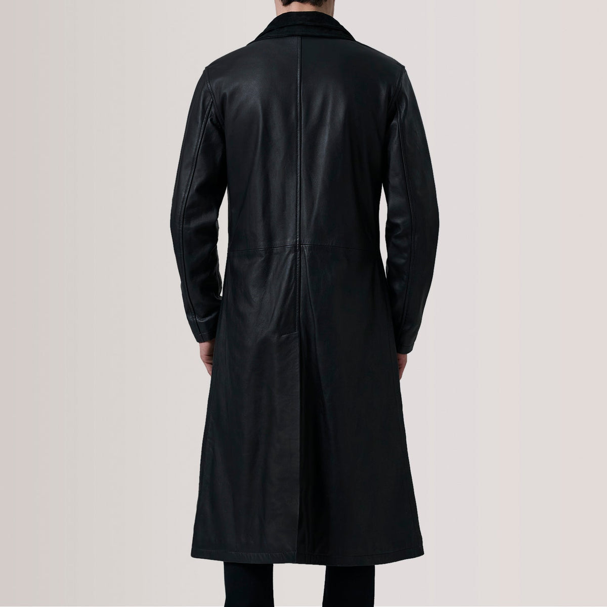 Close-Up Detail of Notch &amp; Button Hardware on Charlton Sort Leather Single Breasted Coat til Mænd For Men