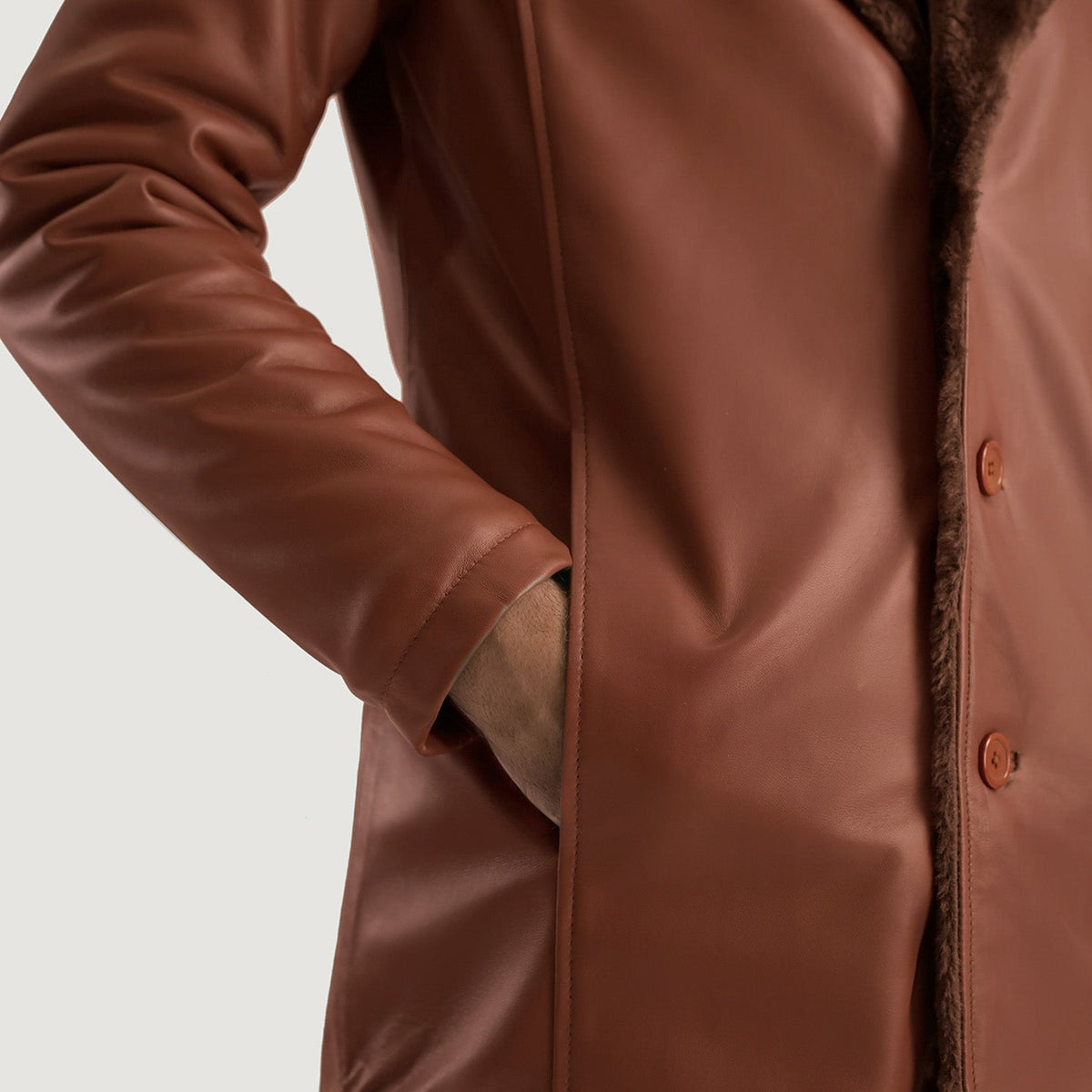 
Indvendig visning Showing Faux Fur Lined (Torso) & To funktionelle inderlommer