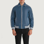Close-Up Detail of Shirt collar &amp; Zipper Hardware on Cooper Blue Leather Varsity Læderjakke til Mænd