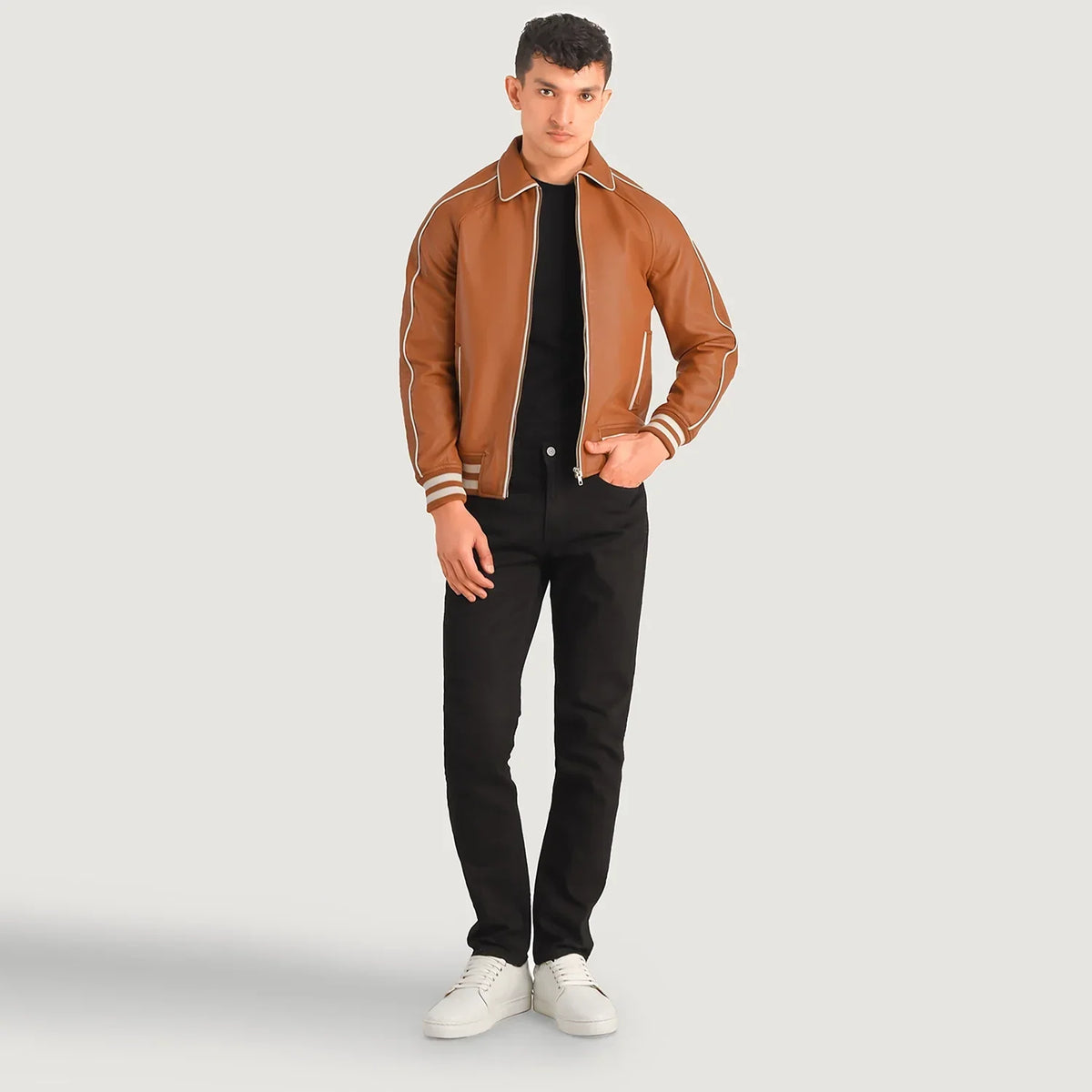 Cooper Lys brun Brun Leather Varsity Læderjakke til Mænd in Tan Brown Sheepskin Leather - Front Profile View &amp; Tailored Silhouette | Buy Online
