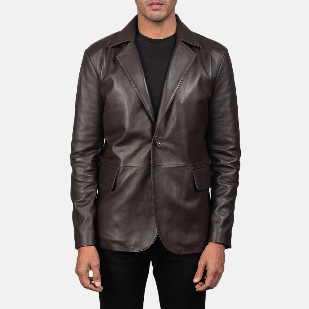 Daron Brun Leather Blazer til Mænd in Brown Sheepskin Leather - Front Profile View &amp; Tailored Silhouette | Buy Online