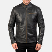 Close-Up Detail of Band with snap button &amp; Zipper Hardware on Dean Sort Læder Bikerjakke til Mænd