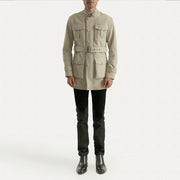 Dolf Off-White Suede Læderjakke til Mænd - Lateral Side Profile View Showing Sleeve Cut &amp; Athletic Taper Fit