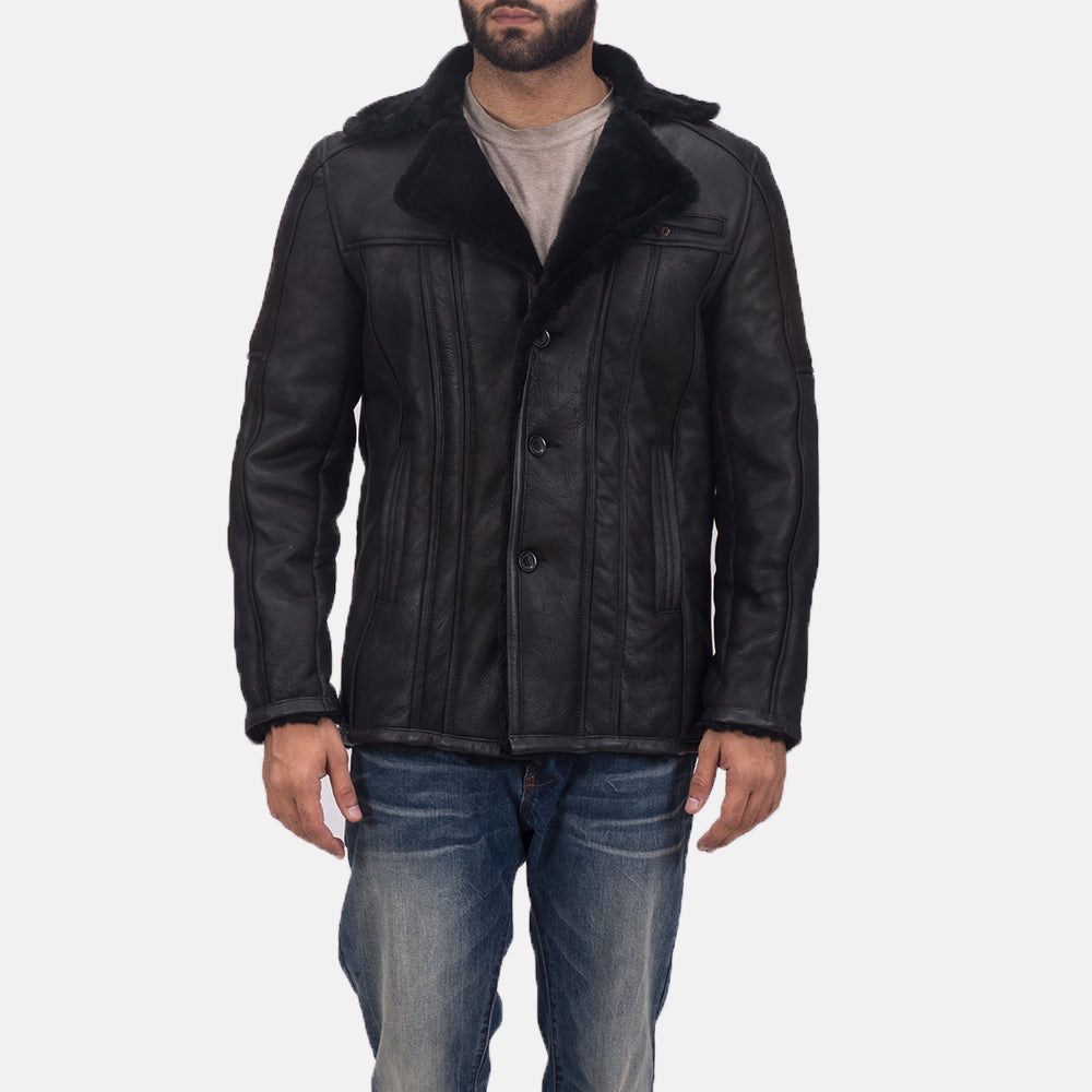 Men's Furcliff Double Face Shearling Leather Coat til Mænd - Lateral Side Profile View Showing Sleeve Cut &amp; Athletic Taper Fit