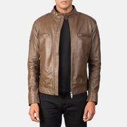 Gatsby Mocha Læder Bikerjakke til Mænd in Dark Brown Sheepskin Leather - Front Profile View &amp; Tailored Silhouette | Buy Online