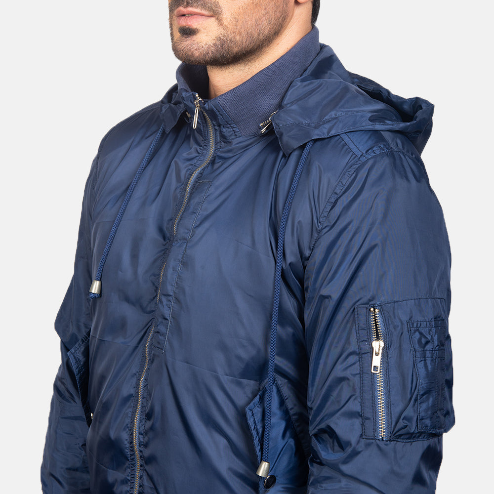 
Indvendig visning Showing Quilted Viscose Lining & To funktionelle inderlommer