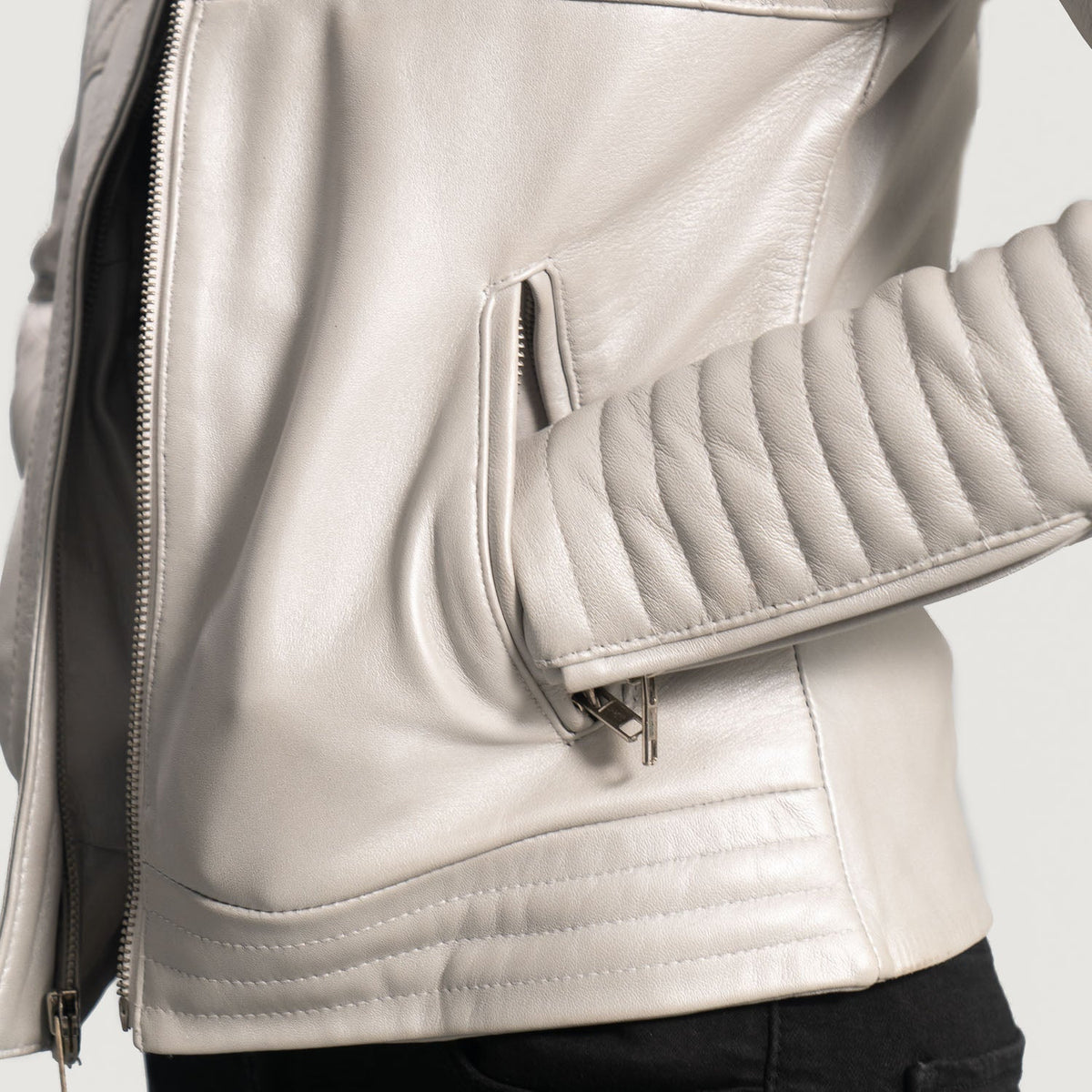 Interior View Showing Quilted viscose lining &amp; Dual Inside Utility Storage Pockets