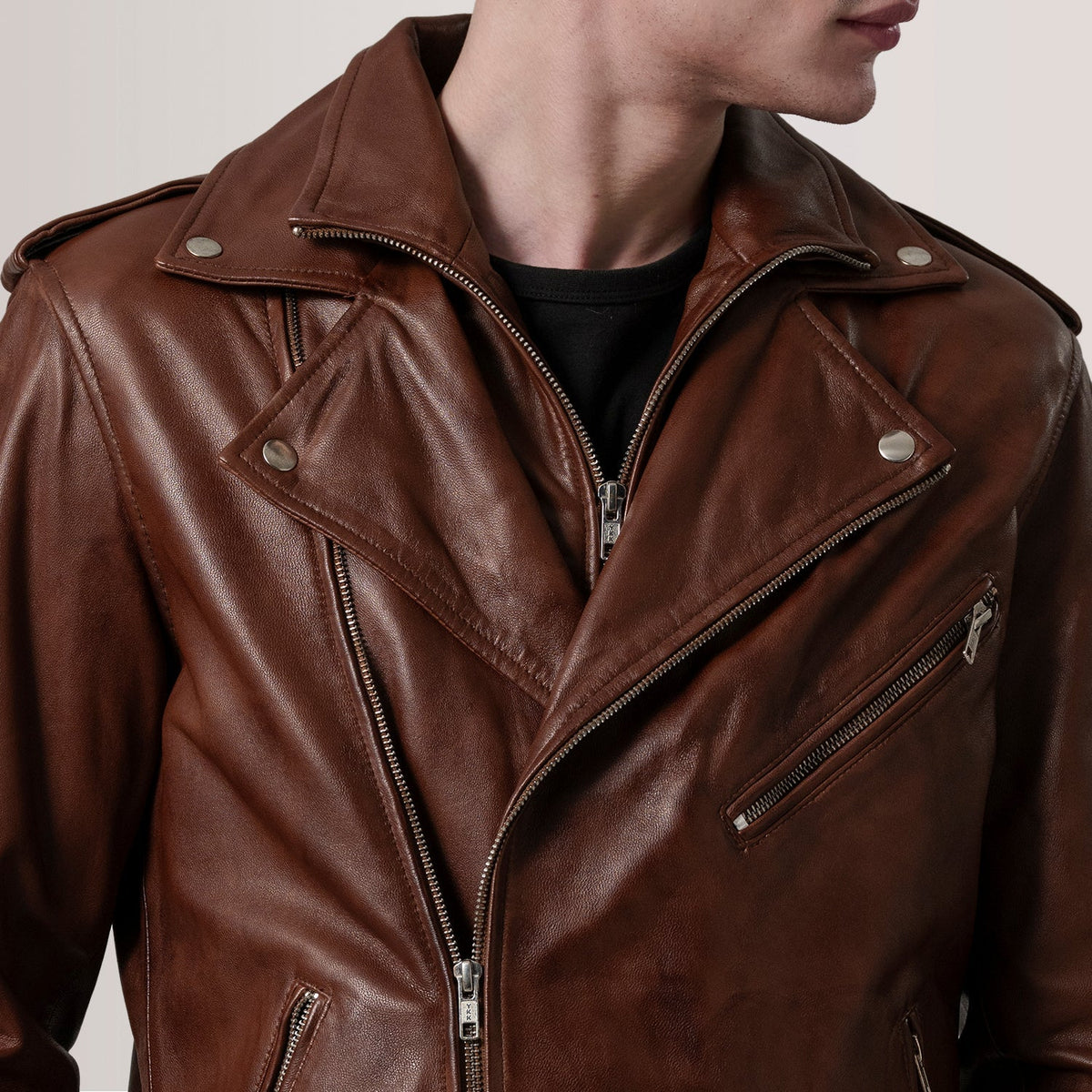 
Indvendig visning Showing Quilted Polyester Lining & To funktionelle inderlommer