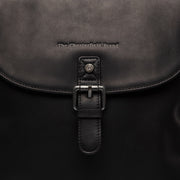 Vermont Full-Grain Leather Backpack til Kvinder - Structured Side Profile Showing Gusset Depth &amp; Expansion Capacity