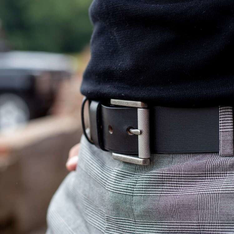
Classic 100% Full-Grain leather Belt - Bagfra med forstærkede læderremme og syninger