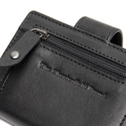 Solid Antique Brass Hardware &amp; Heavy-Duty Dual Zipper Detail on Barrea Full-Grain Leather Card Holder til Kvinder
