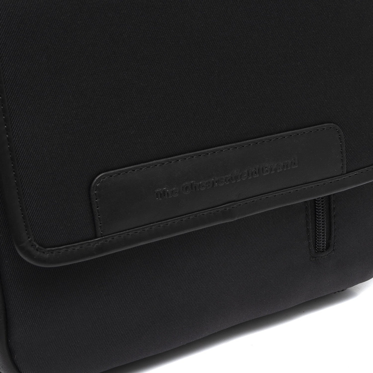 
Indvendig visning Showing Dedicated Padded Laptop Sleeve & Multi-Compartment Organization