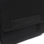 
Indvendig visning Showing Dedicated Padded Laptop Sleeve & Multi-Compartment Organization