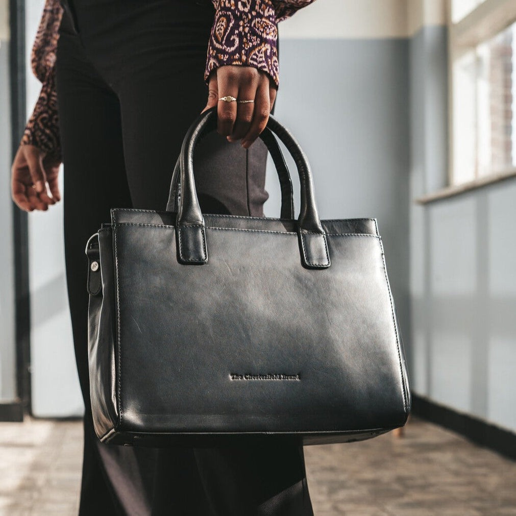 Classic 100% Full-Grain leather Goods - Bagfra med tilpassede skuldre og ren kant