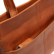 Authentic 100% Full-Grain Leather Grain Texture & Heavy-Duty Seam Stitching Detail