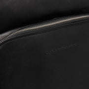 
Indvendig visning Showing Dedicated Padded Laptop Sleeve & Multi-Compartment Organization