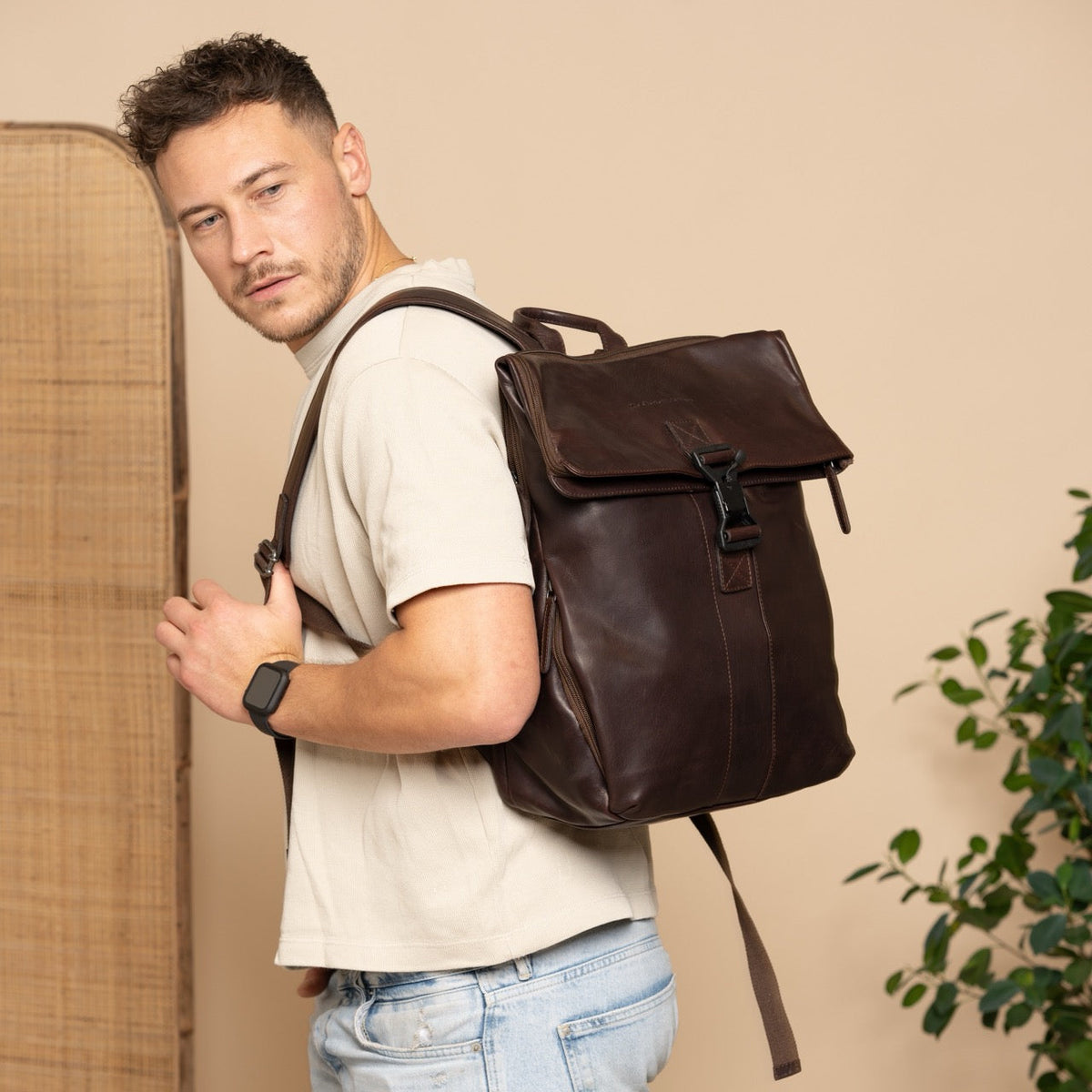 Savona Full-Grain Leather Laptop Backpack til Kvinder – alternate product view 2