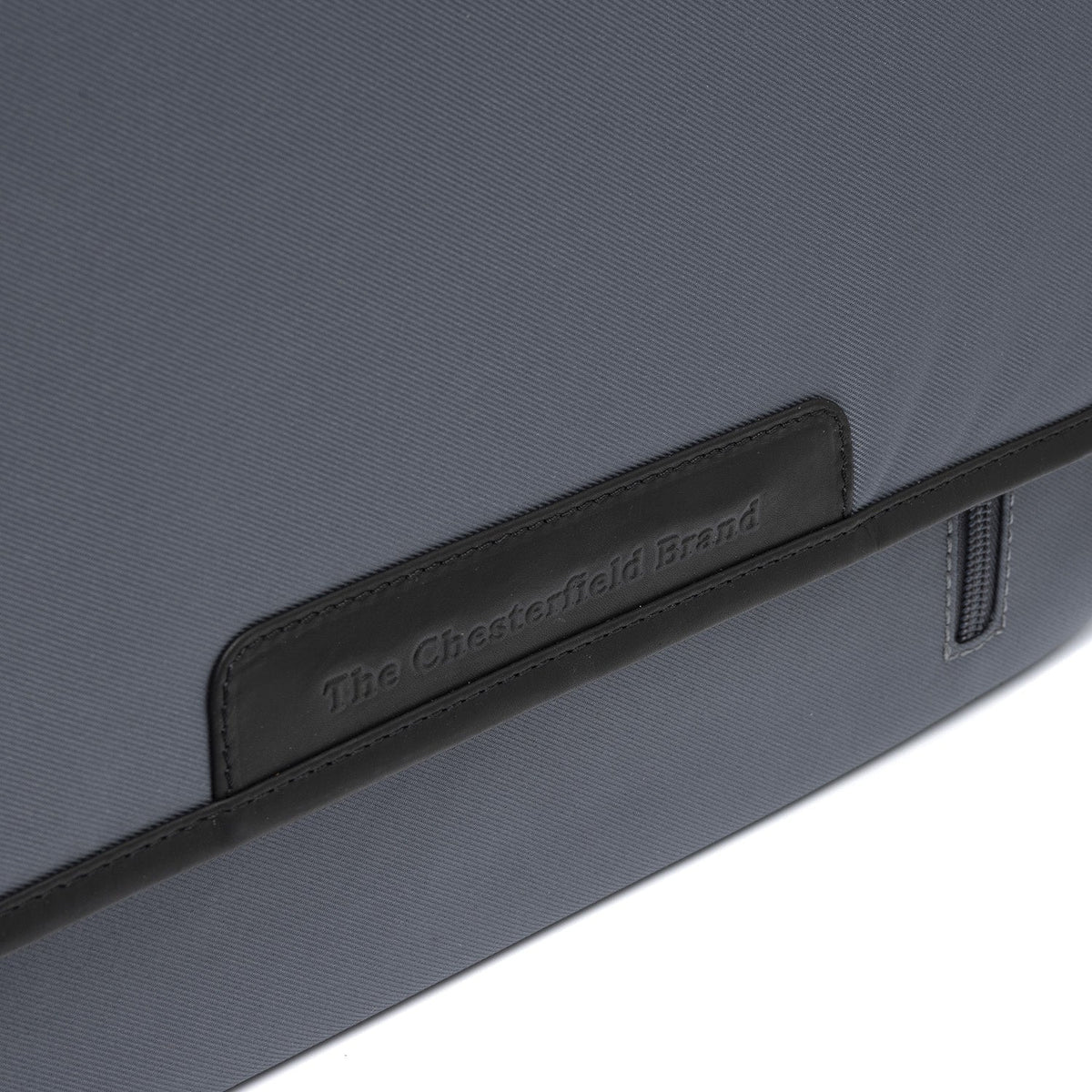 
Indvendig visning Showing Dedicated Padded Laptop Sleeve & Multi-Compartment Organization