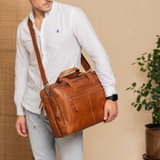 Ryan Full-Grain Leather Laptop Bag til Mænd – alternate product view 3
