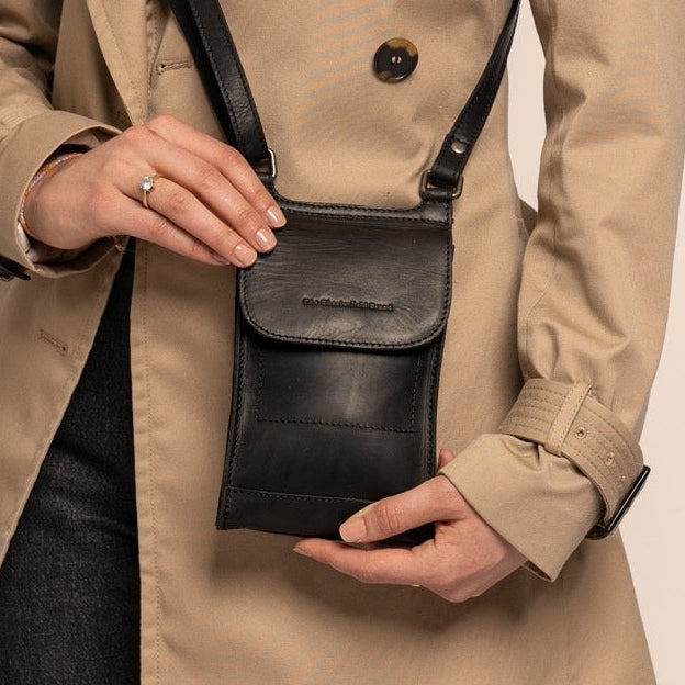 Nebra Full-Grain Leather Phone Bag til Kvinder