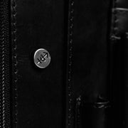 Leather Portfolio Barnet til Kvinder - Lateral Side Profile View Showing Sleeve Cut &amp; Athletic Taper Fit